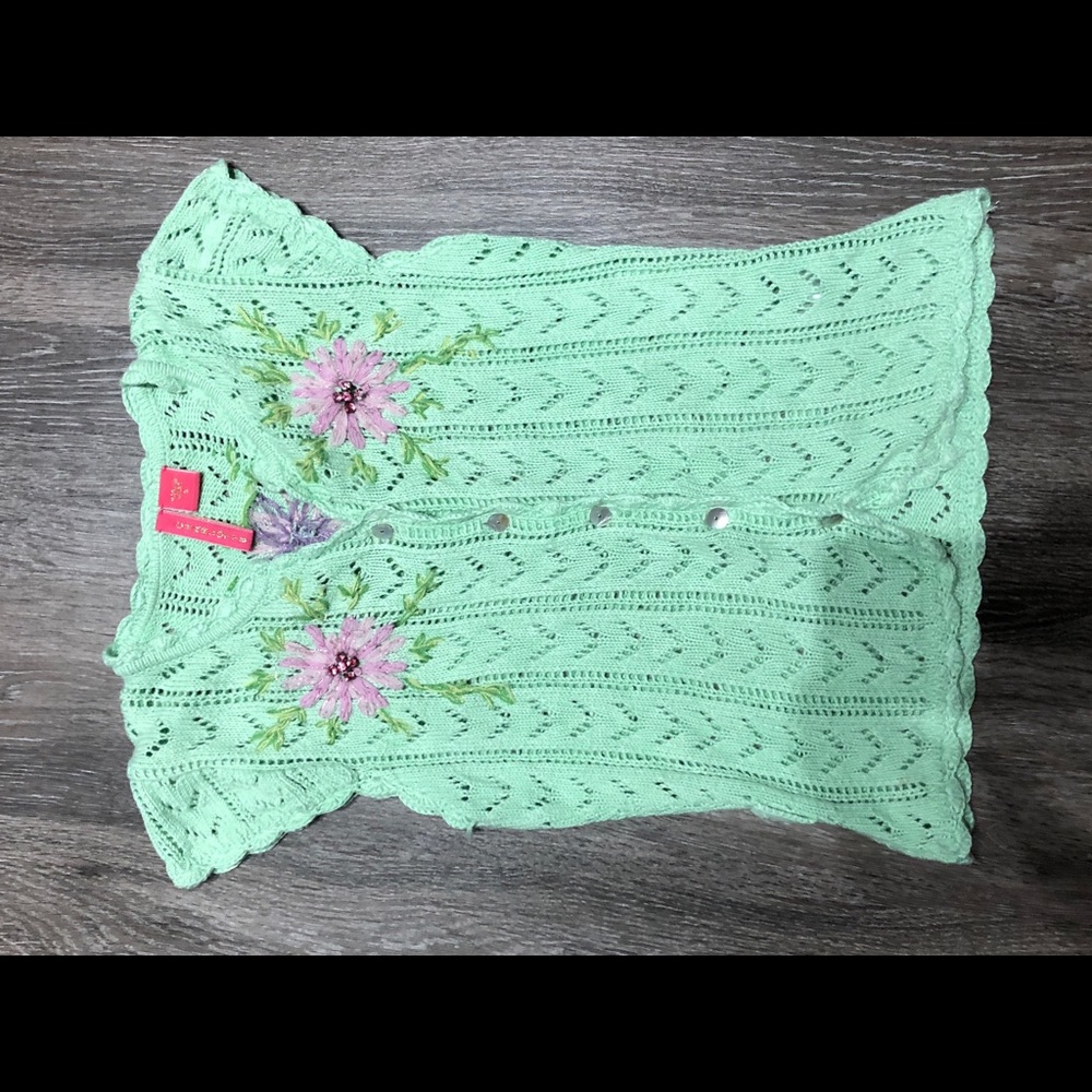 embroidered/embellished sweater top